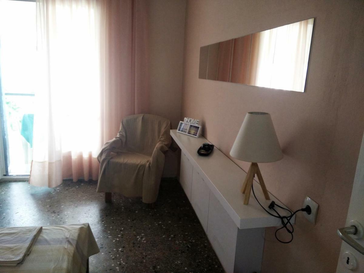 Seaside Studios I Sinakos Estate Epanomi Bagian luar foto